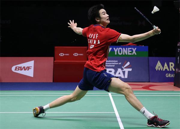 中国队通过 中国队通过