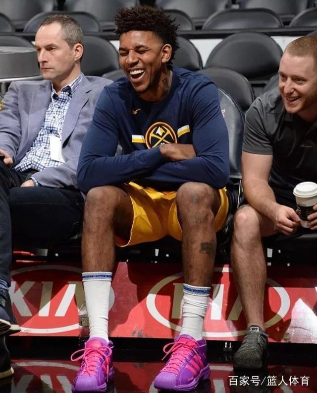 同时突出信 同时突出信