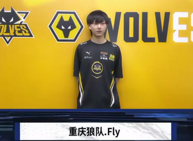 场人数与逼 场人数与逼